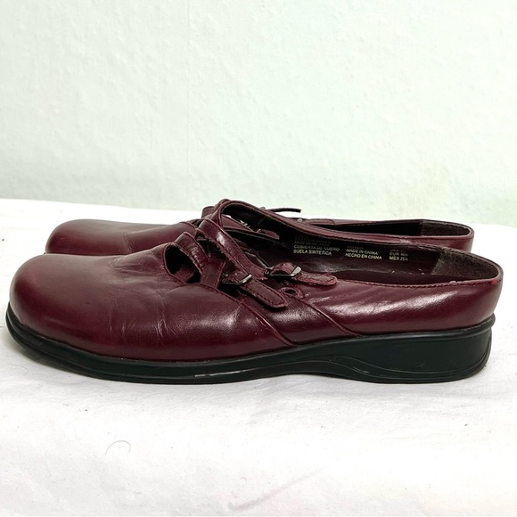 EARTH SPIRT LEATHER COMFORT BURGUNDY COLORED MULES SZ. 9 - Picture 2 of 7